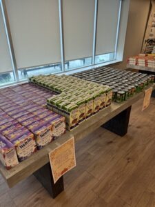 Some of the items that each holiday meal kit contains.